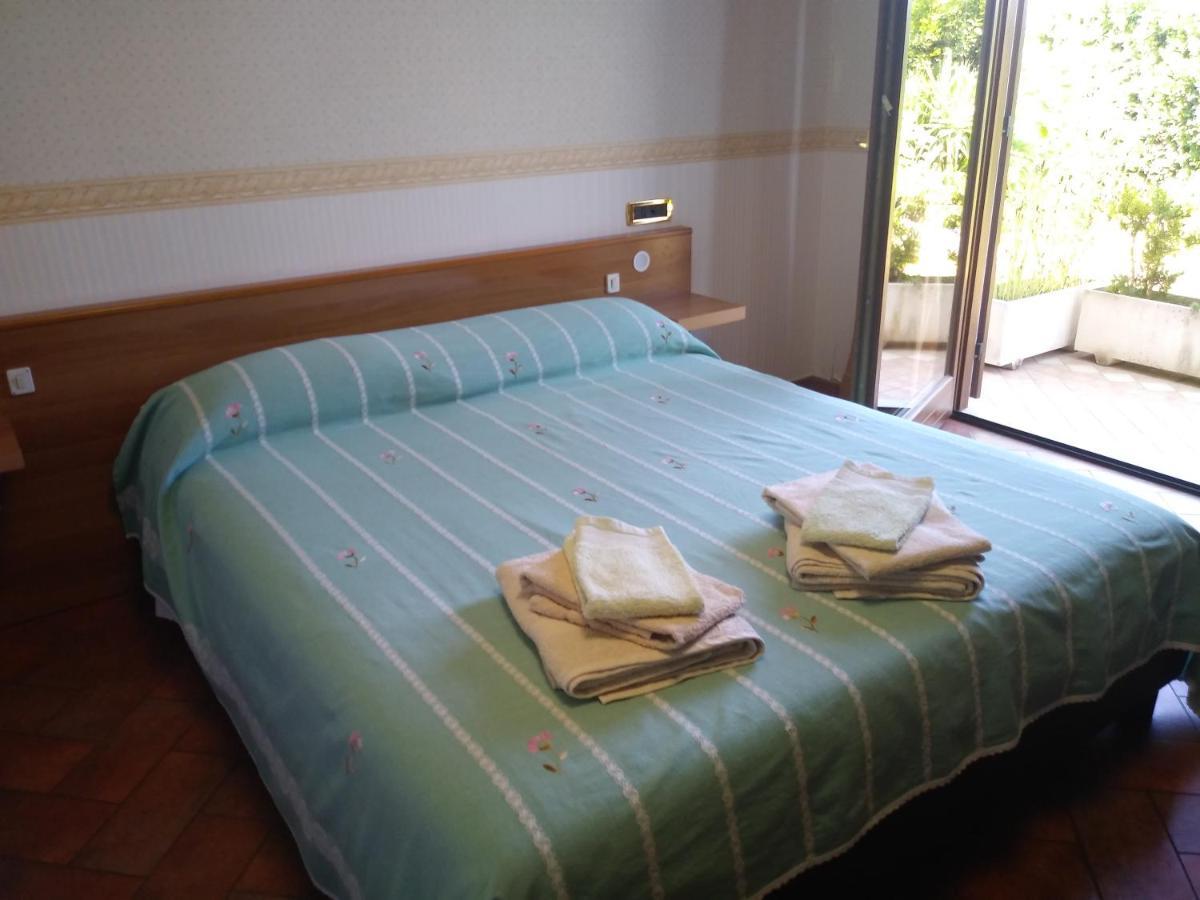 Casa Degli Ulivi Hotel Tivoli Luaran gambar