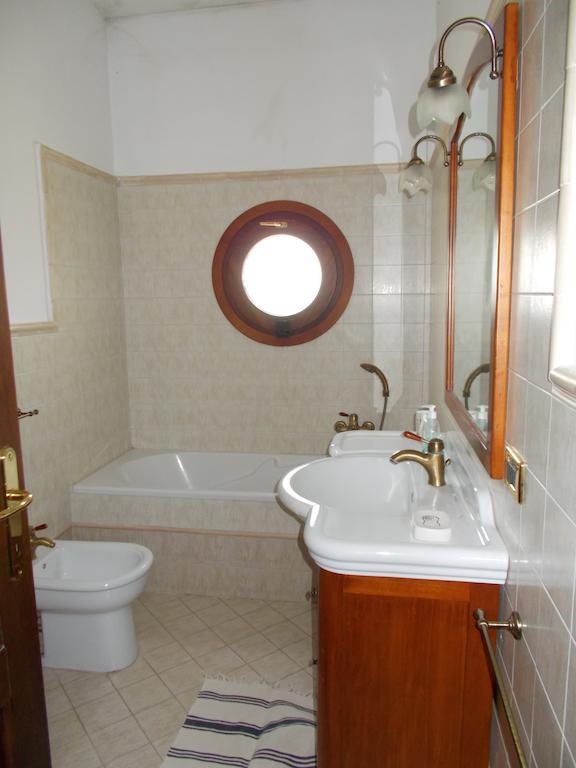 Casa Degli Ulivi Hotel Tivoli Bilik gambar